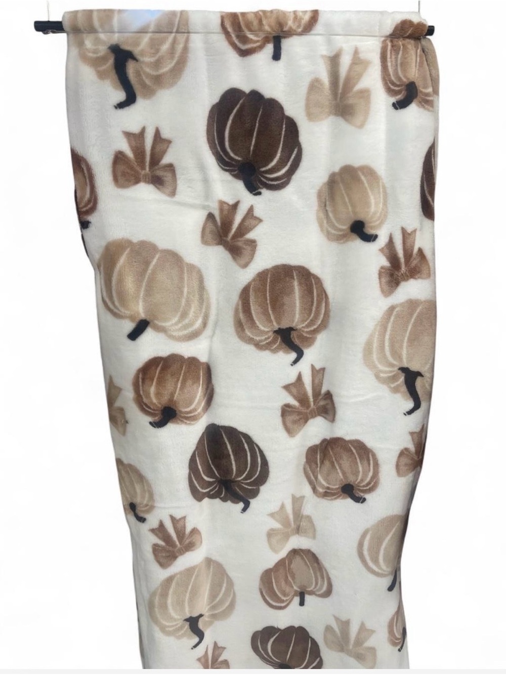 Plush Pumpkin Print Throw Blanket - Cream and Brown